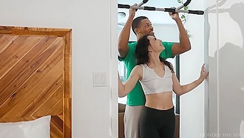 Liz Jordan - Pulling Up To Get Down